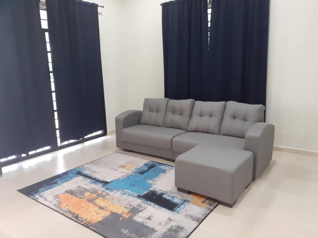 Nikmat Homestay Riyadh Kampong Tuan Mandak Exteriör bild