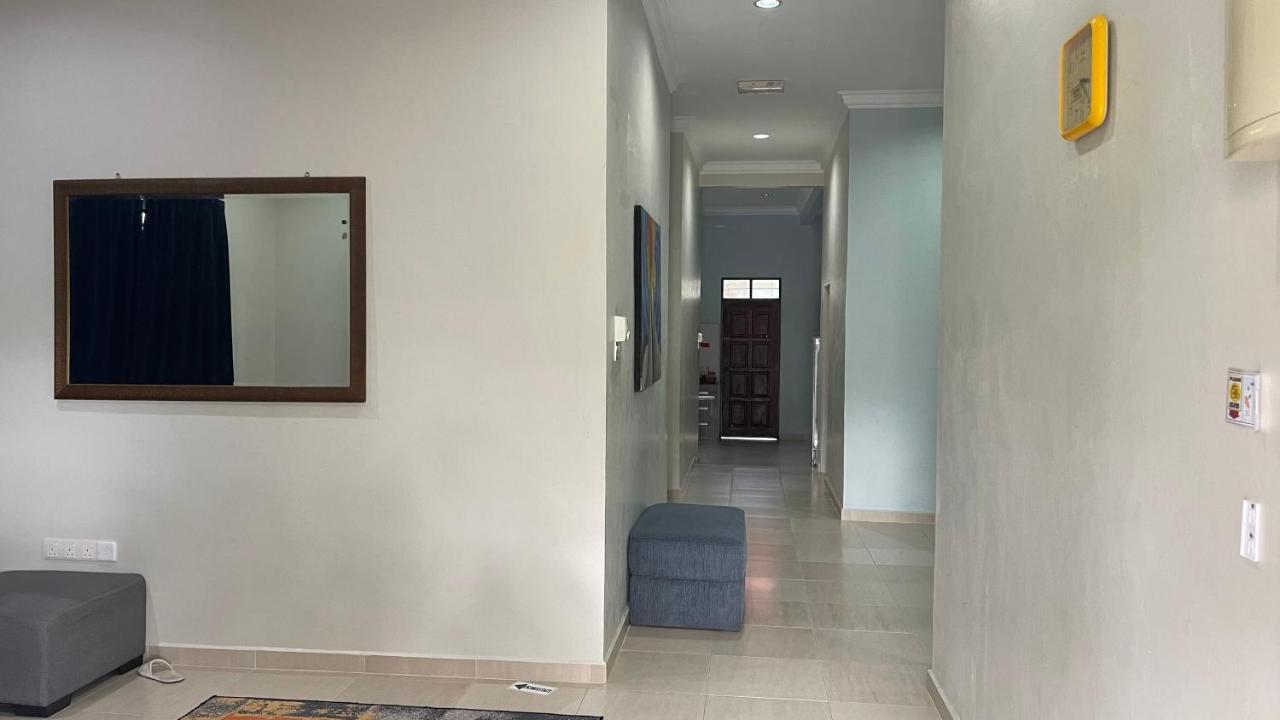 Nikmat Homestay Riyadh Kampong Tuan Mandak Exteriör bild